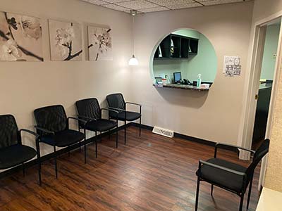 Ashland Dental Arts waiting room